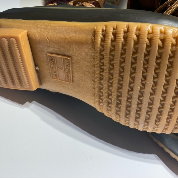 Women’s winter boots size 7 - Picture 4 of 4